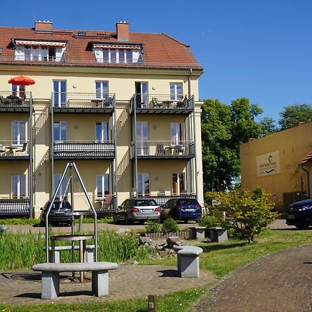 Einraumapartment Im Erdgeschoss Mit Seeblick Rheinsberg Bagian luar foto